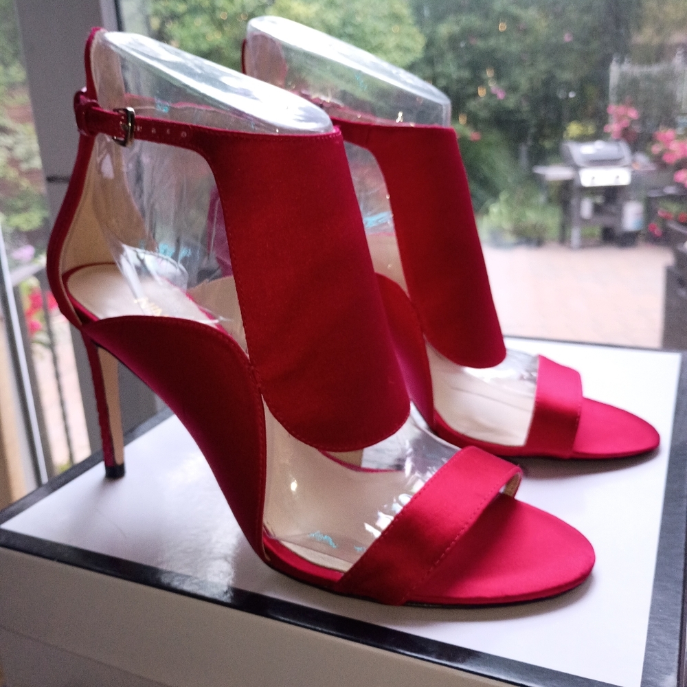 Nine West DENITA OPEN TOE PUMPS  Heels Size 6.1/2.Like New - Picture 3 of 8